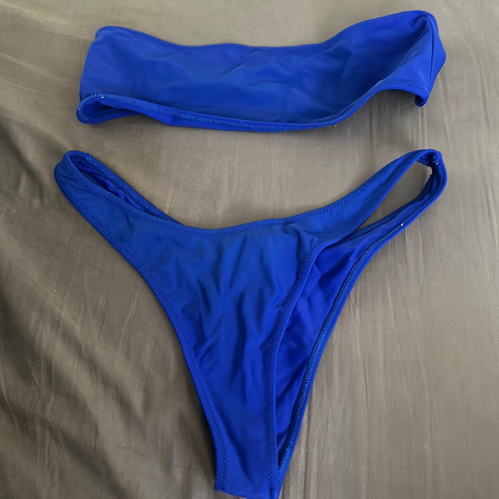 White fox swim